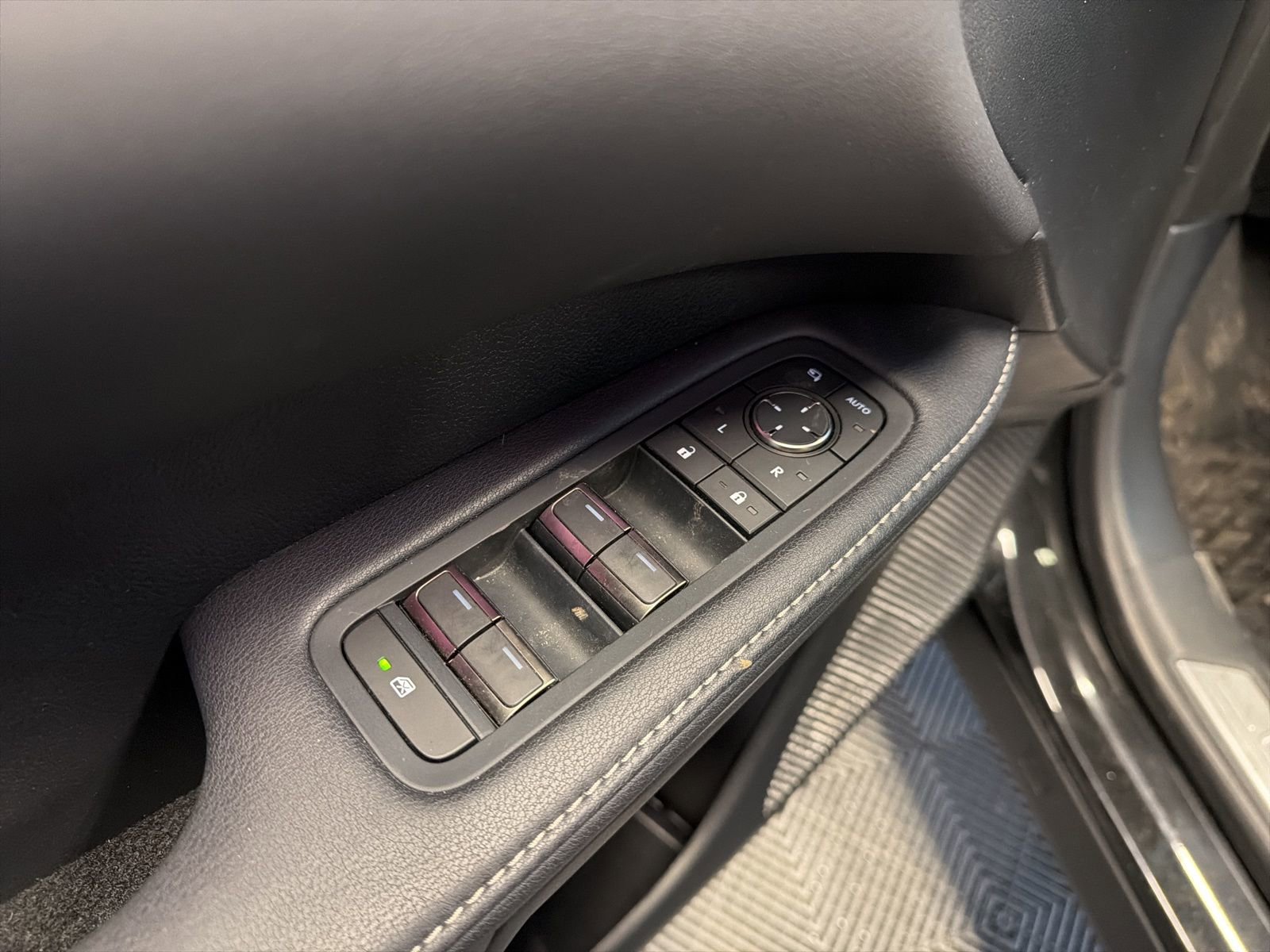 Used 2024 Lexus RX 350 Premium image 14