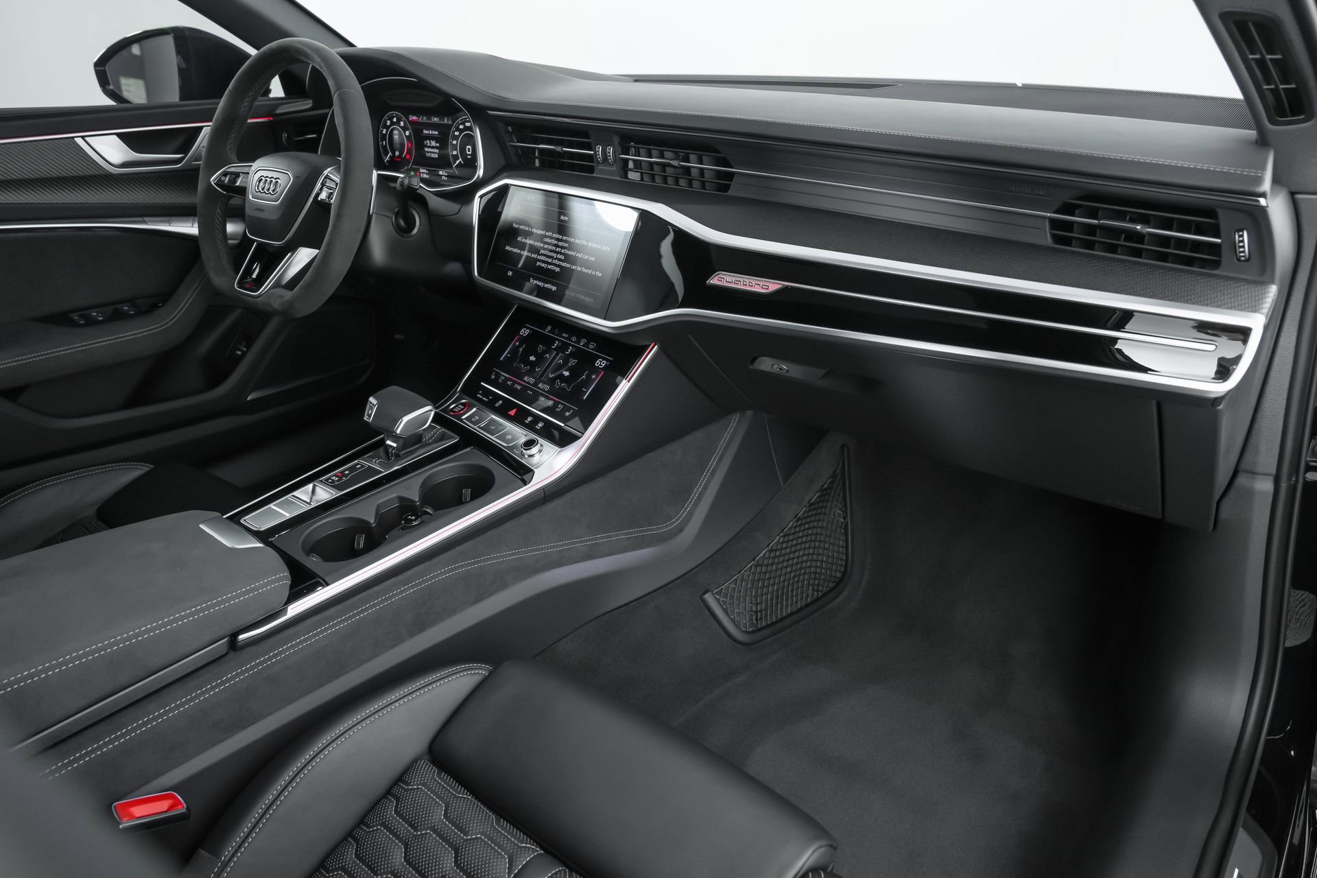 Used 2024 Audi RS 6 performance w/ Matte Carbon Package image 15