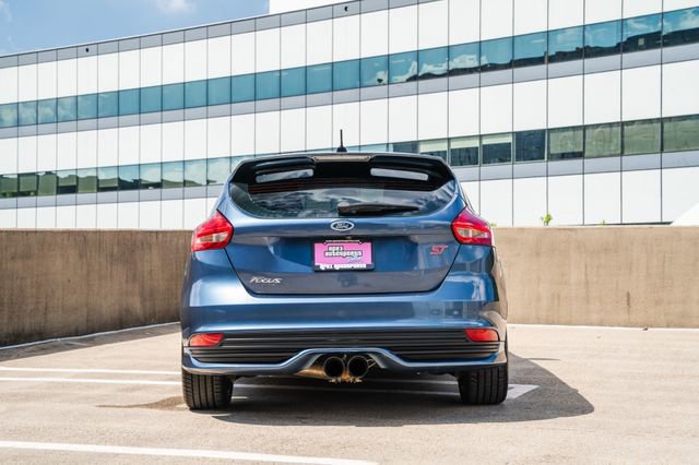 Used 2018 Ford Focus ST image 14