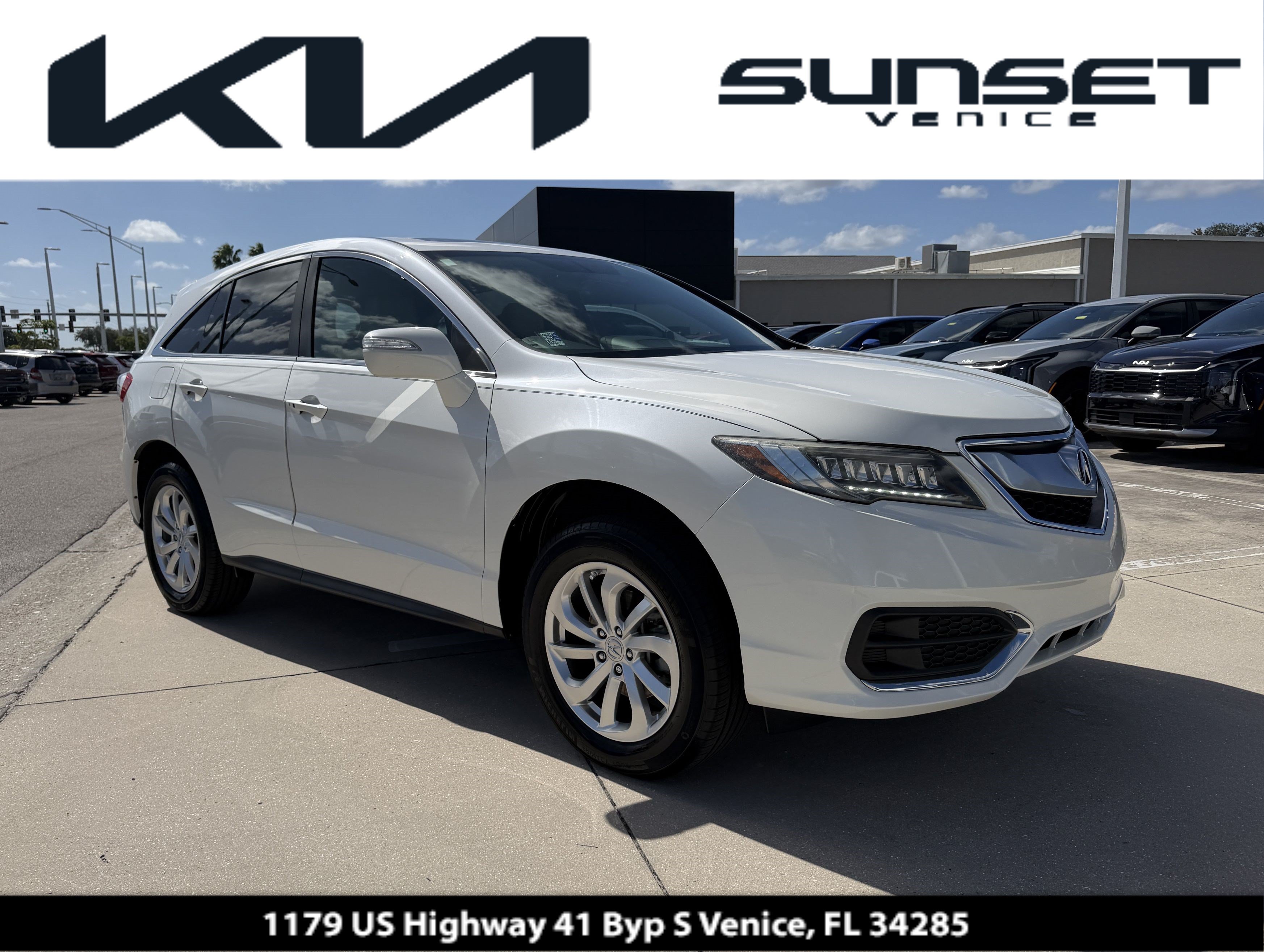 Used 2018 Acura RDX w/ Tech & AcuraWatch Plus Pack FWD image 1