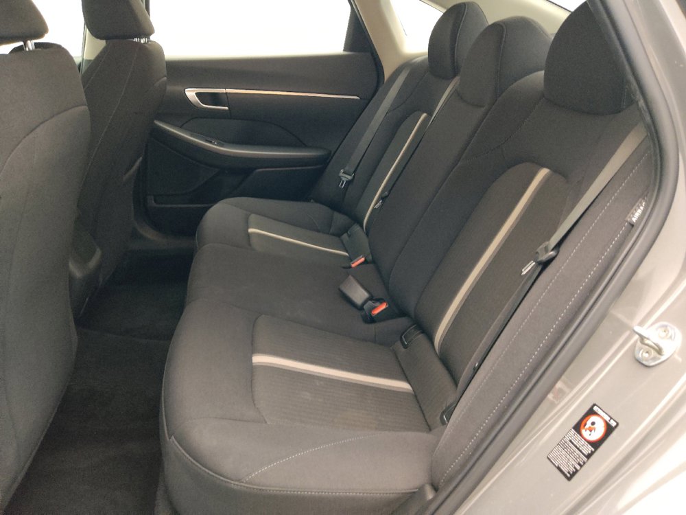 Used 2023 Hyundai Sonata SE FWD image 18