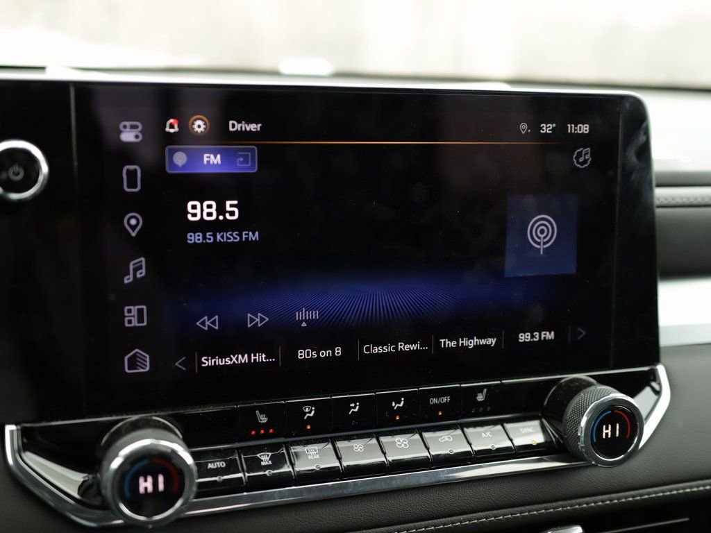 Used 2024 Chevrolet Colorado LT w/ LT Convenience Package II image 12