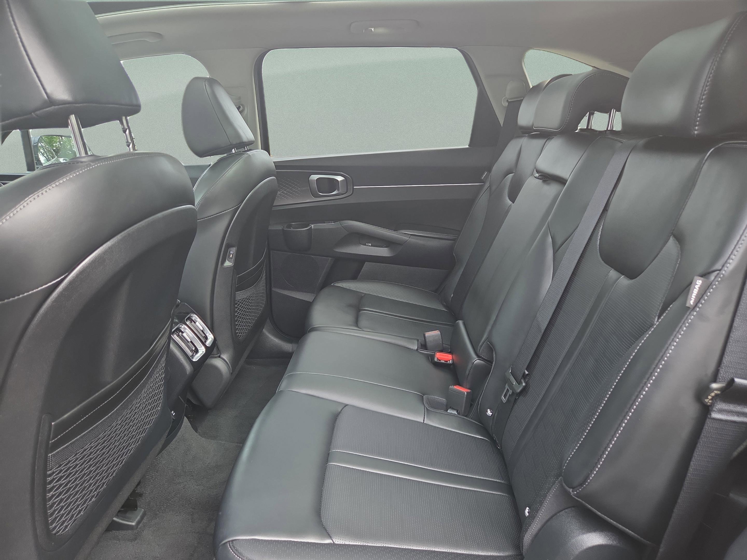 Used 2025 Kia Sorento S w/ Panoramic Sunroof Package FWD image 29