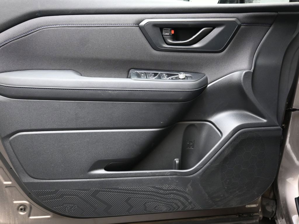 Certified 2025 Subaru Forester Premium image 23