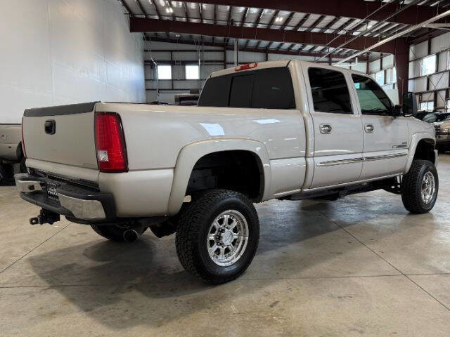Used 2007 GMC Sierra 2500 SLT w/ Heavy-Duty Power Package AWD/4WD image 8
