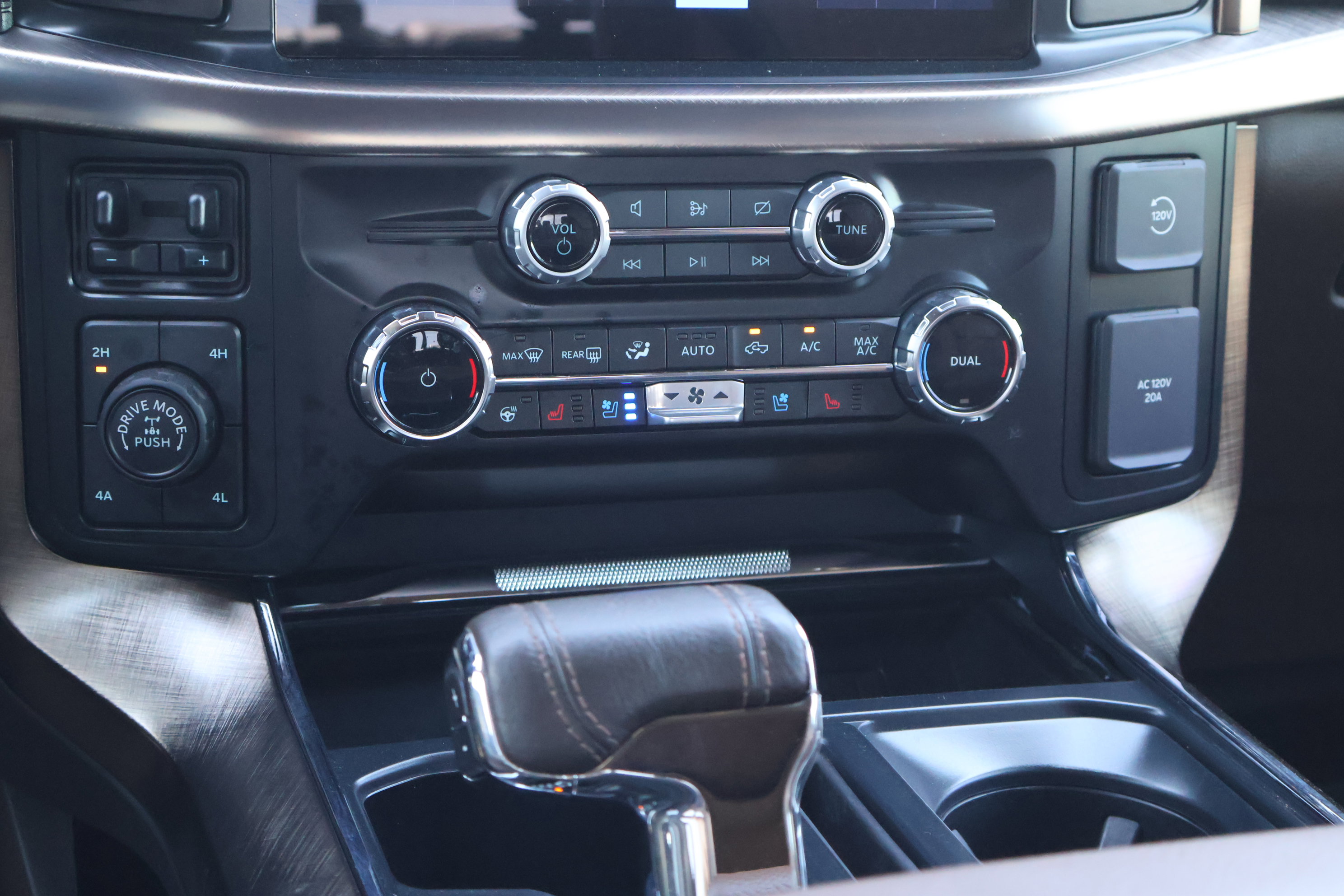 Used 2024 Ford F150 King Ranch image 25