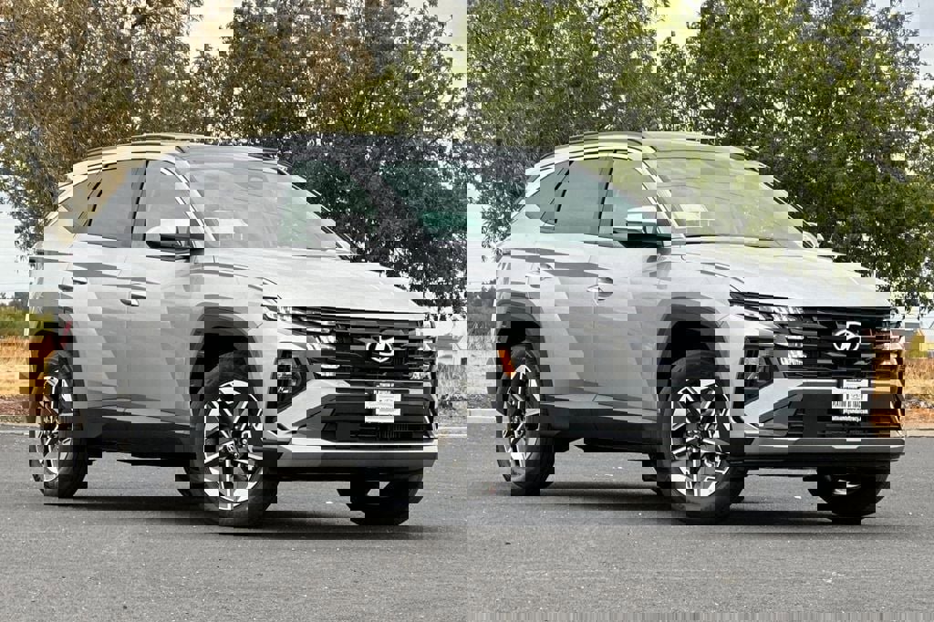 Used 2025 Hyundai Tucson SEL image 2