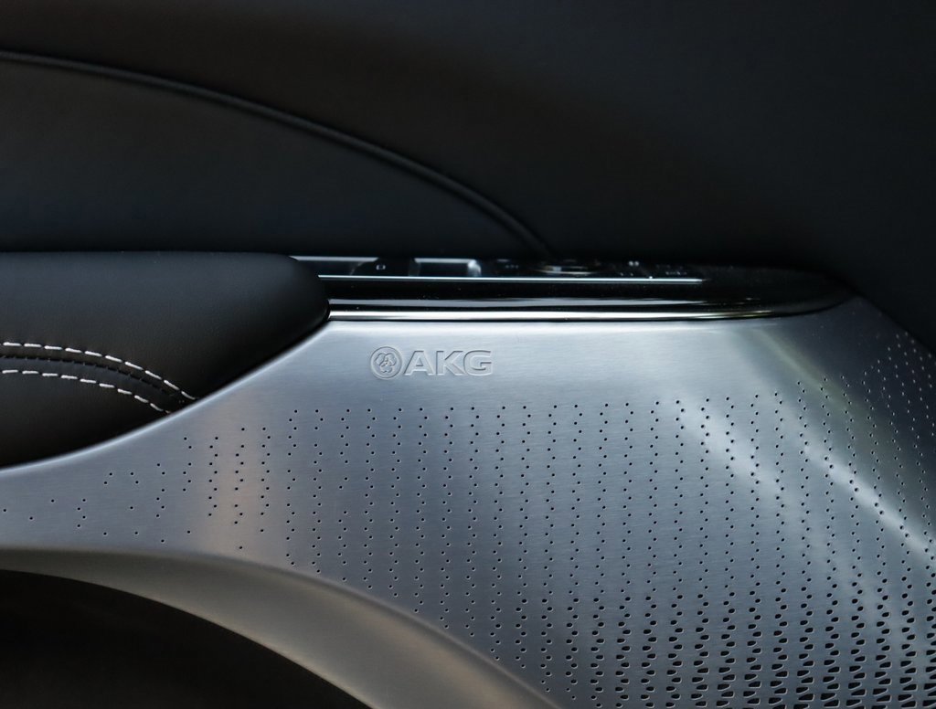 New 2026 Cadillac Lyriq V image 38