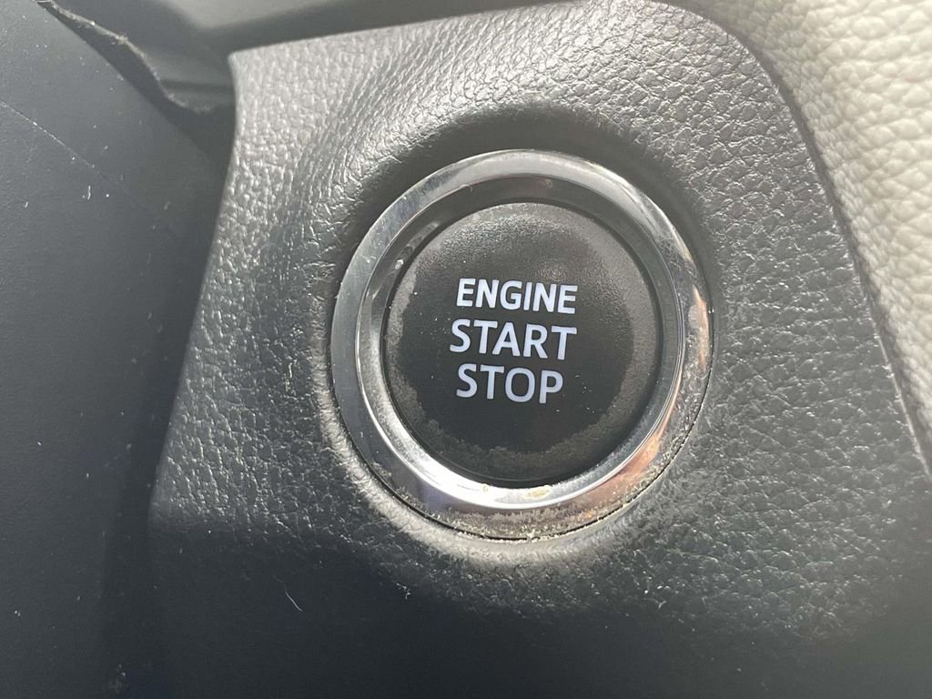 Used 2019 Toyota RAV4 XLE image 31