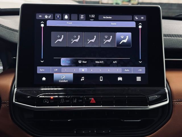 Certified 2022 Jeep Compass Limited image 32