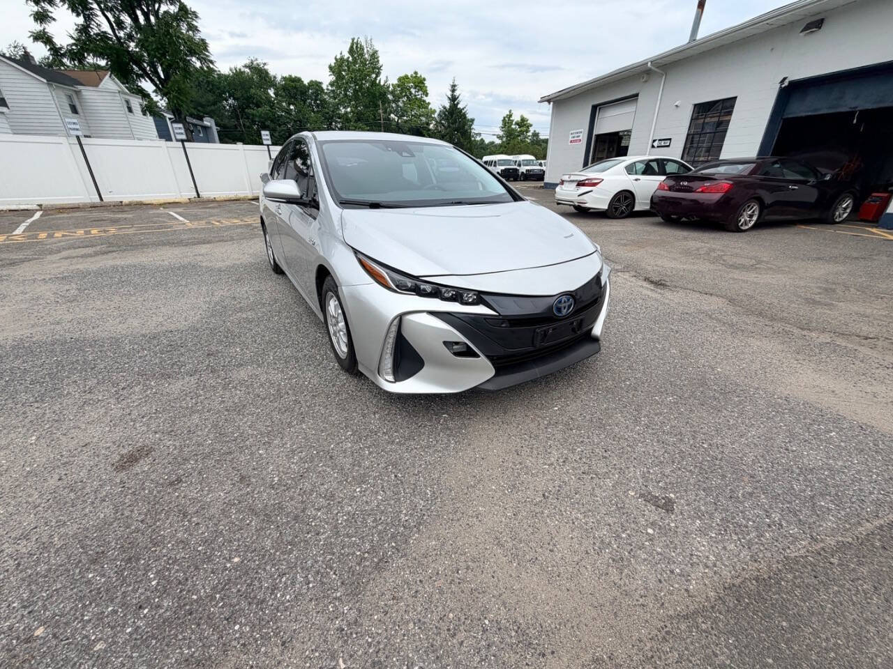 Used 2020 Toyota Prius Prime XLE FWD image 16
