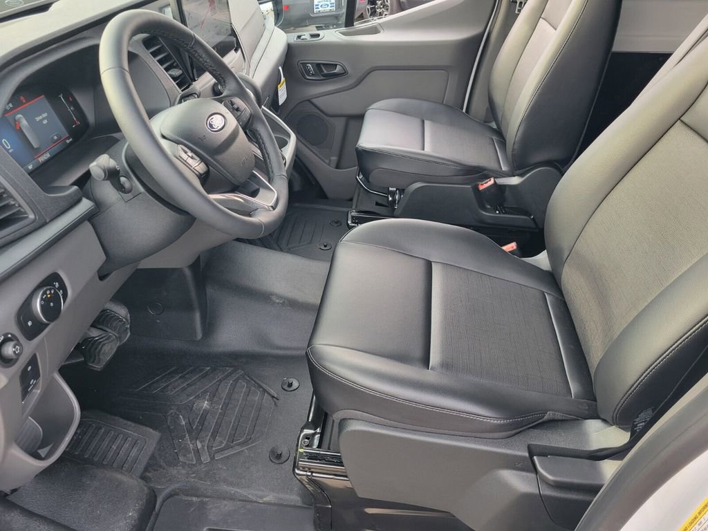 New 2026 Ford Transit 250 148 Medium Roof w/ Load Area Protection Package image 7