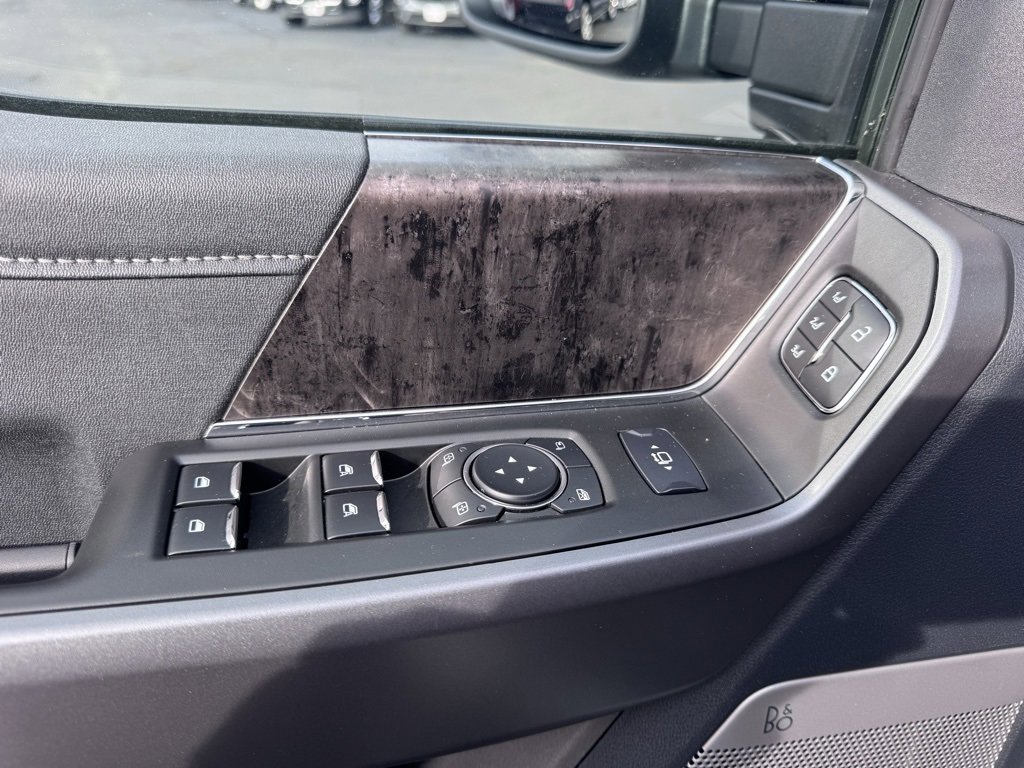 Used 2025 Ford F450 Lariat image 29