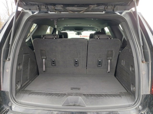 Used 2023 GMC Yukon SLE image 32