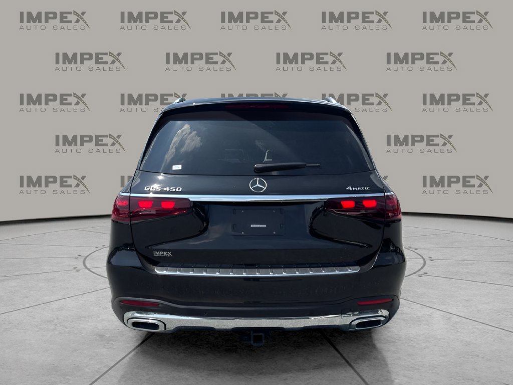 Used 2024 Mercedes-Benz GLS 450 4MATIC image 4