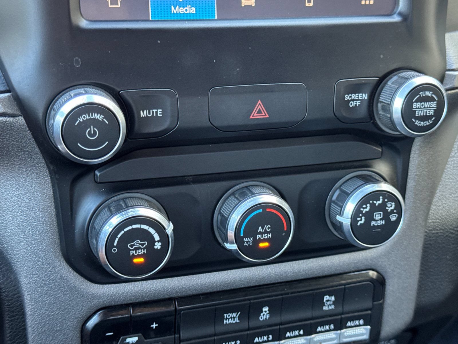 Used 2022 RAM 2500 Tradesman AWD/4WD image 22