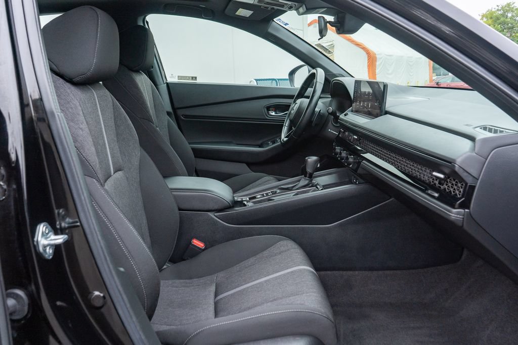 Certified 2023 Honda Accord Sport image 18