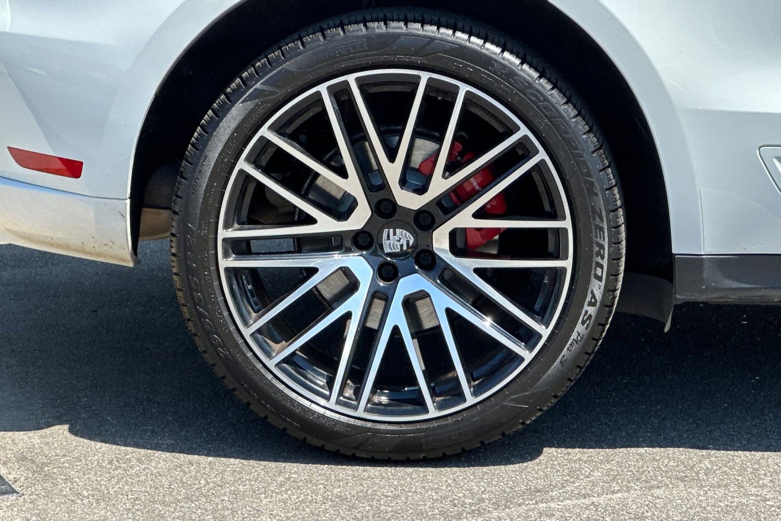 Certified 2023 Porsche Macan S image 43