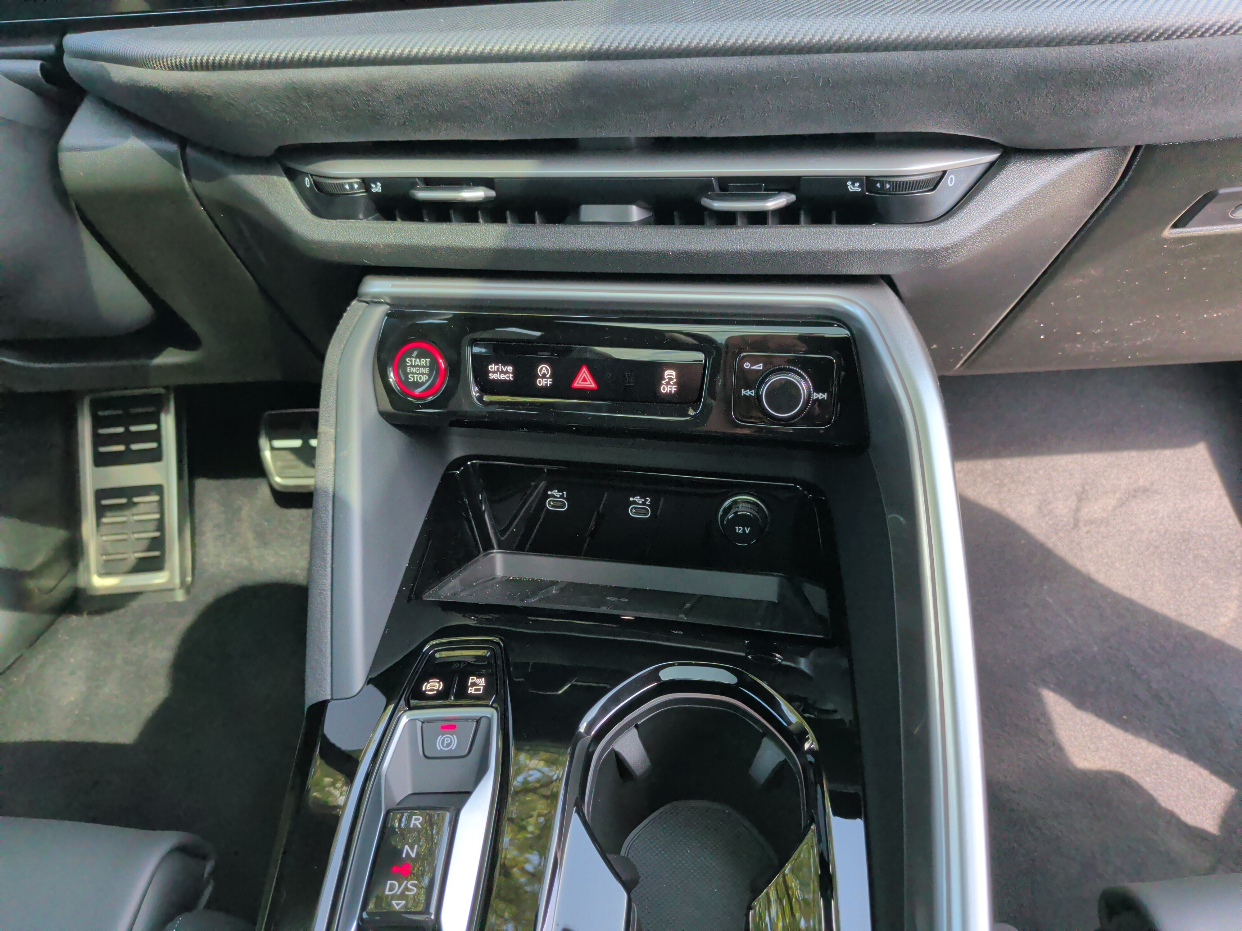 New 2026 Audi SQ5 Prestige AWD/4WD image 31