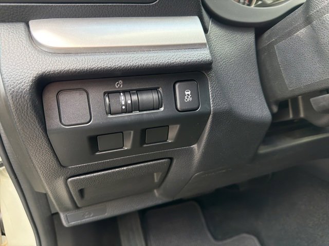 Used 2017 Subaru Crosstrek 2.0i Premium image 35