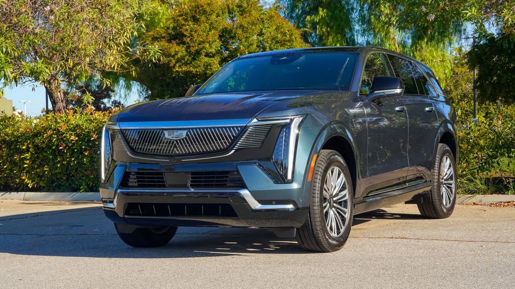 New 2026 Cadillac Escalade IQ Luxury 1 AWD/4WD image 2