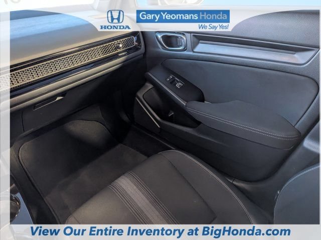 Used 2023 Honda Civic Sport image 17