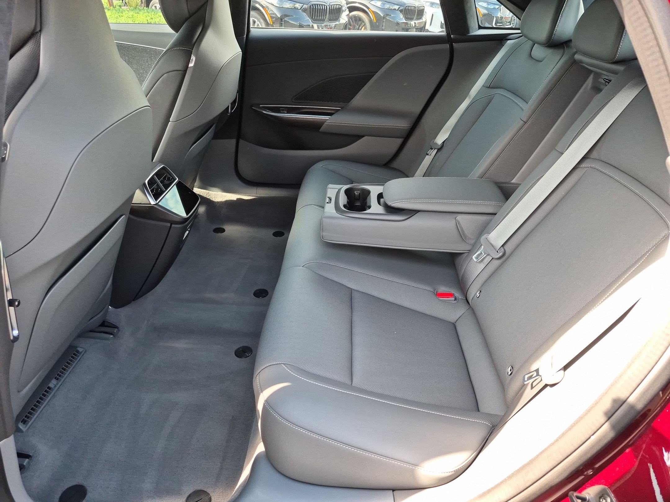 Used 2023 Lucid Air Pure AWD/4WD image 31