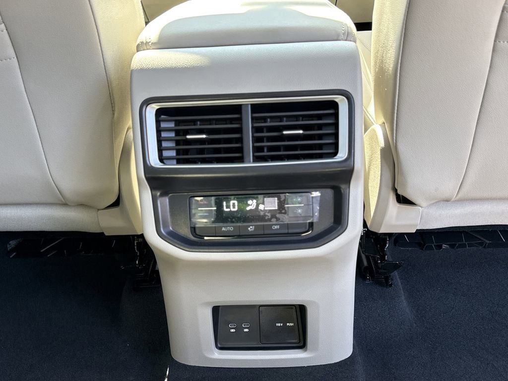New 2026 Volkswagen Atlas SE FWD image 26