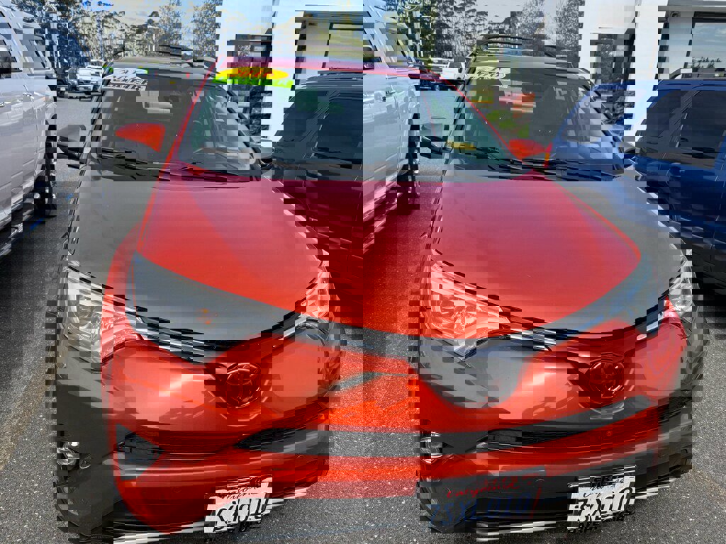 Used 2016 Toyota RAV4 Limited w/ Advanced Technology Package image 2