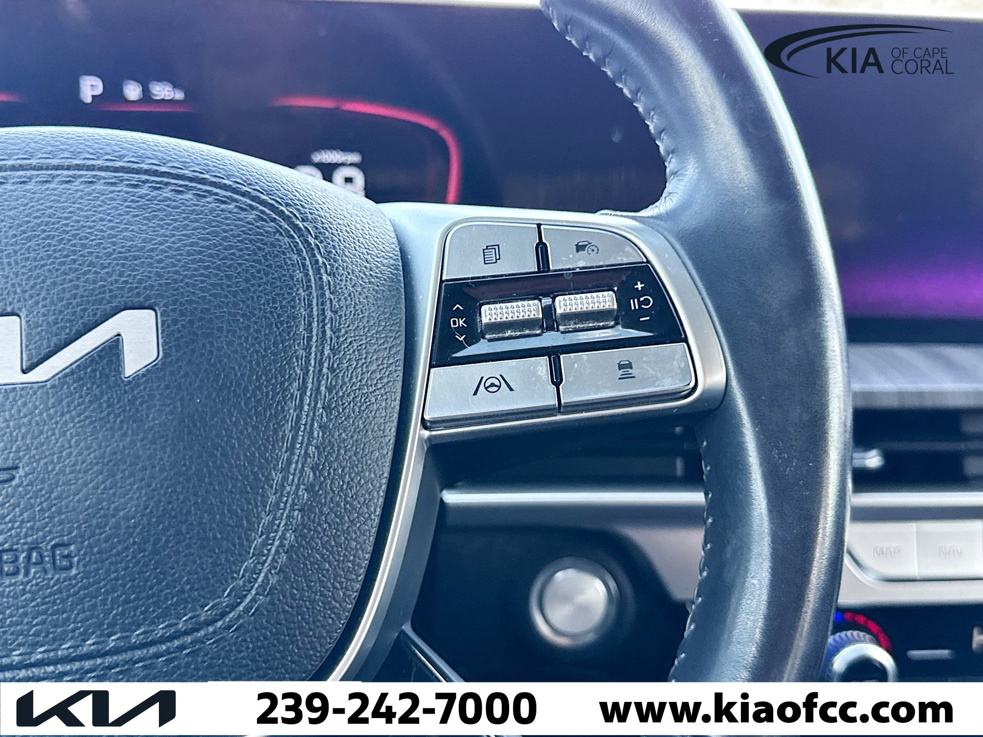 Used 2023 Kia Telluride EX w/ EX Captain's Chair Package image 40