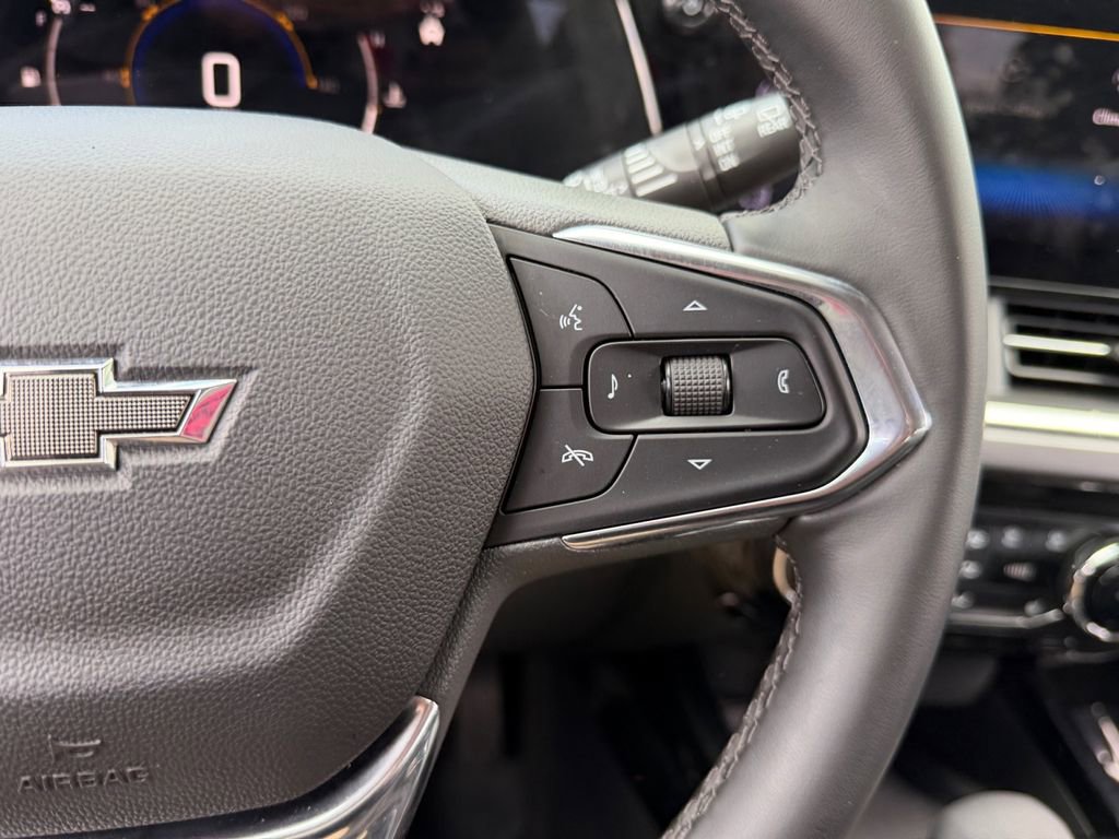 Used 2026 Chevrolet Trax ACTIV w/ Sunroof Package FWD image 18