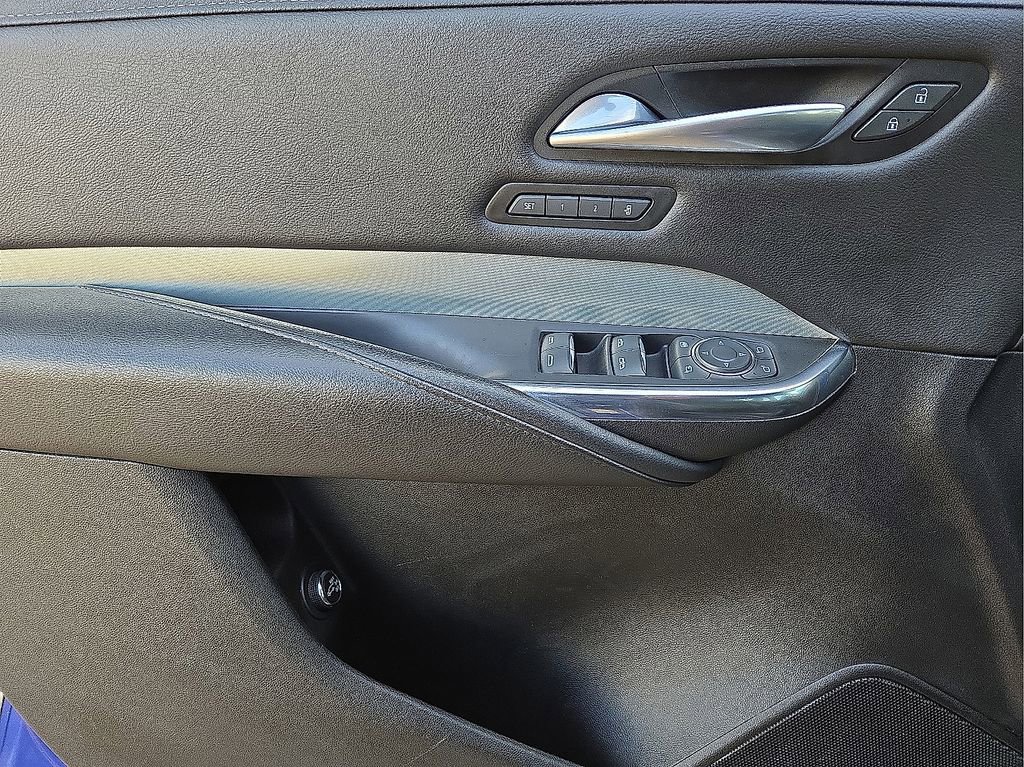 Used 2022 Cadillac XT4 Premium Luxury w/ Safety Alert Package image 22