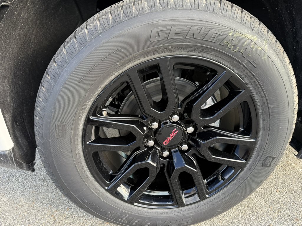 New 2026 GMC Sierra 1500 Elevation w/ Elevation Premium Package AWD/4WD image 9