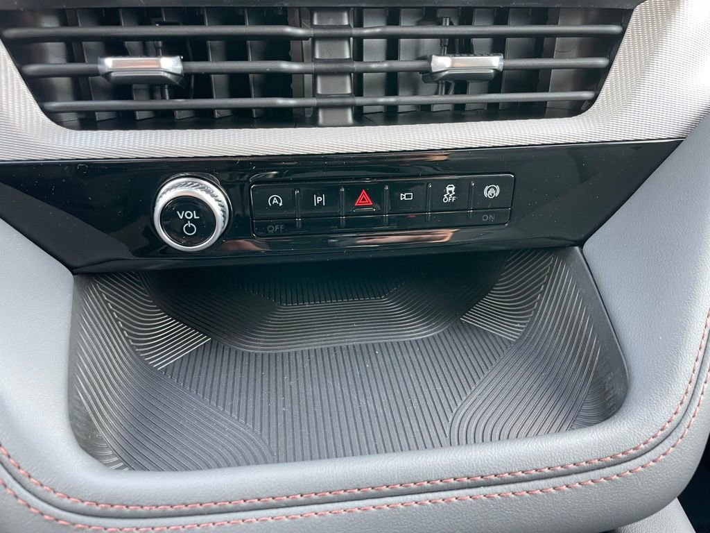 New 2026 Ford Explorer Active image 12