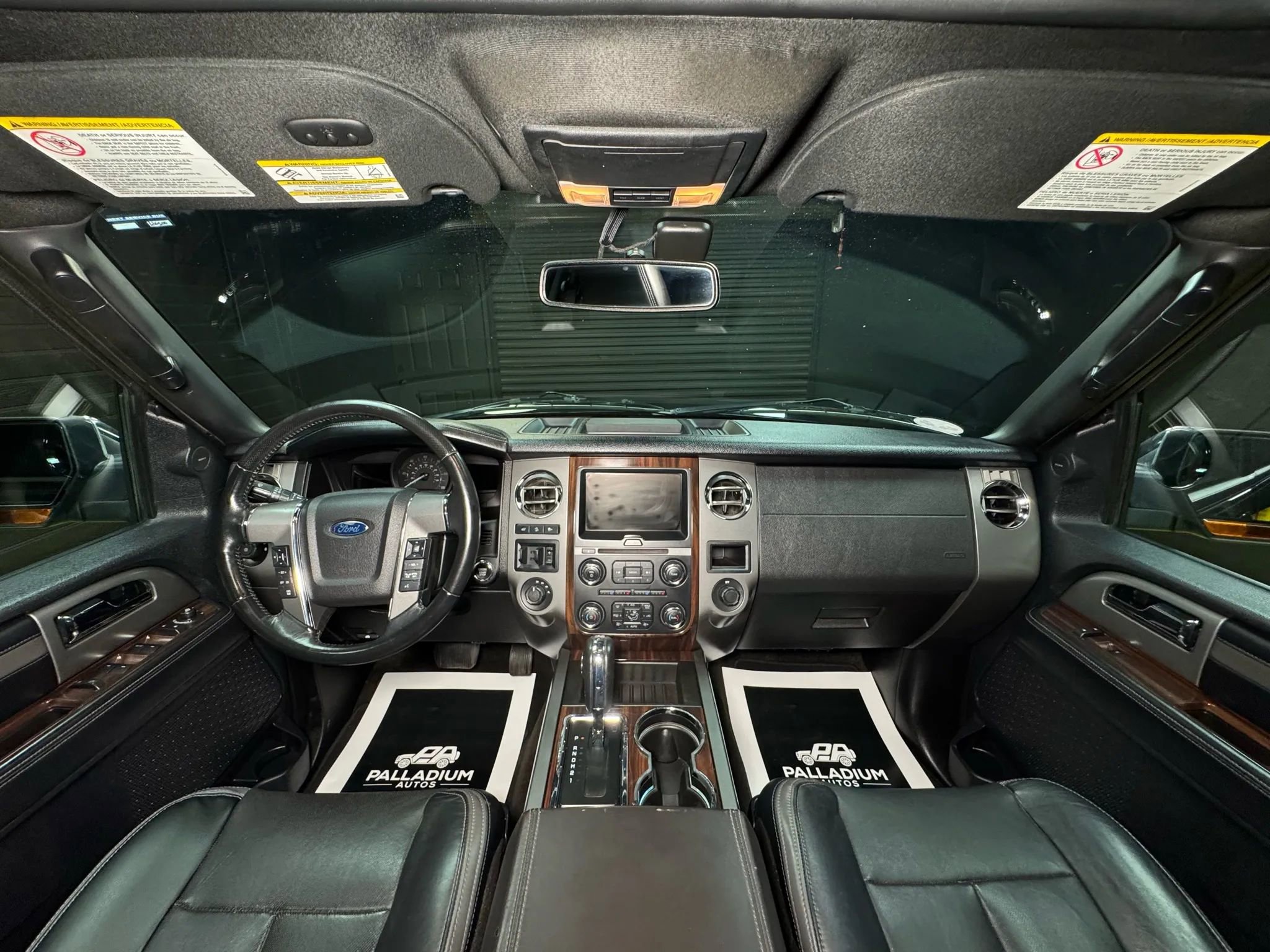 Used 2015 Ford Expedition EL Platinum image 29