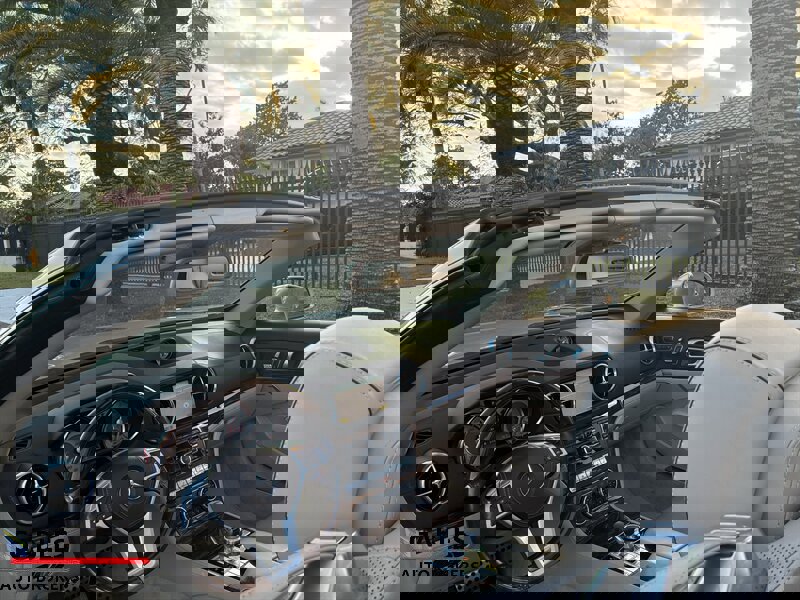 Used 2013 Mercedes-Benz SL 550 image 21