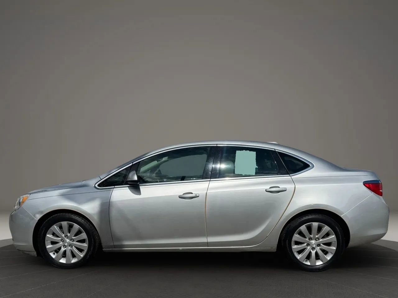 Used 2016 Buick Verano FWD image 3