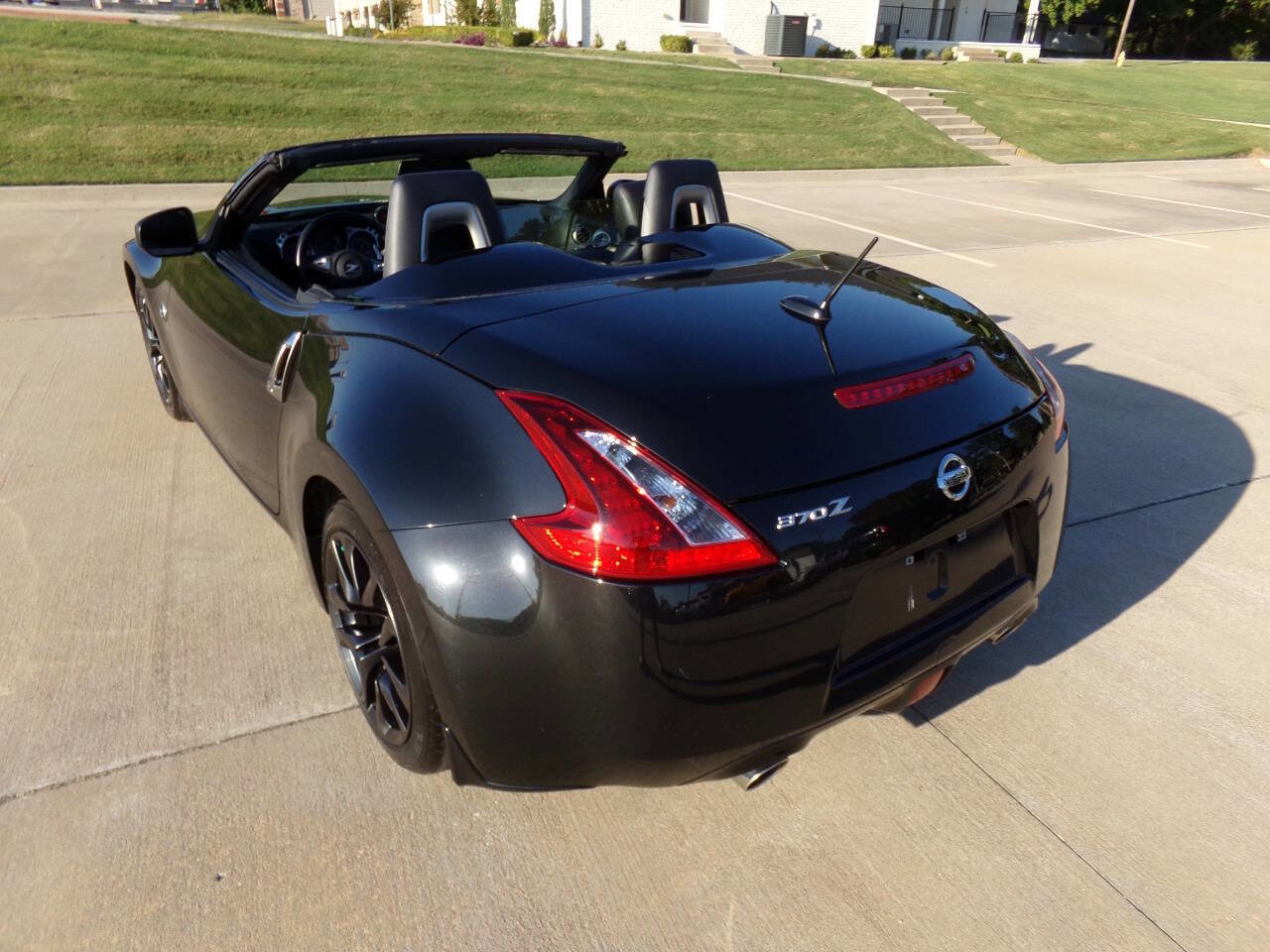 Used 2019 Nissan 370Z Roadster image 28