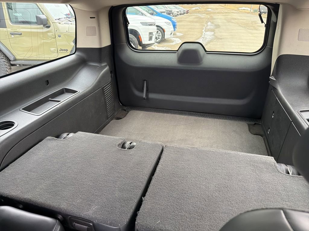 Used 2007 Chevrolet Suburban LTZ w/ LTZ Preferred Equipment Group image 11