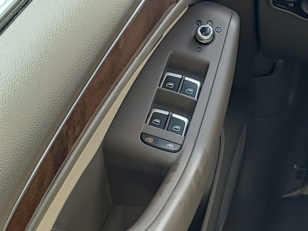 Used 2016 Audi Q5 2.0T Premium Plus w/ Technology Package image 27