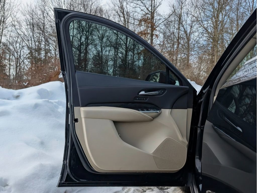 Used 2020 Cadillac XT4 Premium Luxury w/ Driver Awareness Package image 10