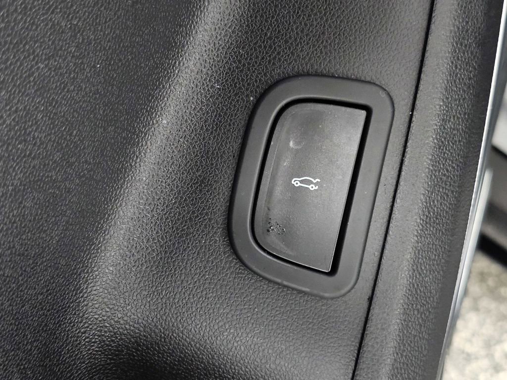 Used 2025 Buick Enclave Preferred image 28