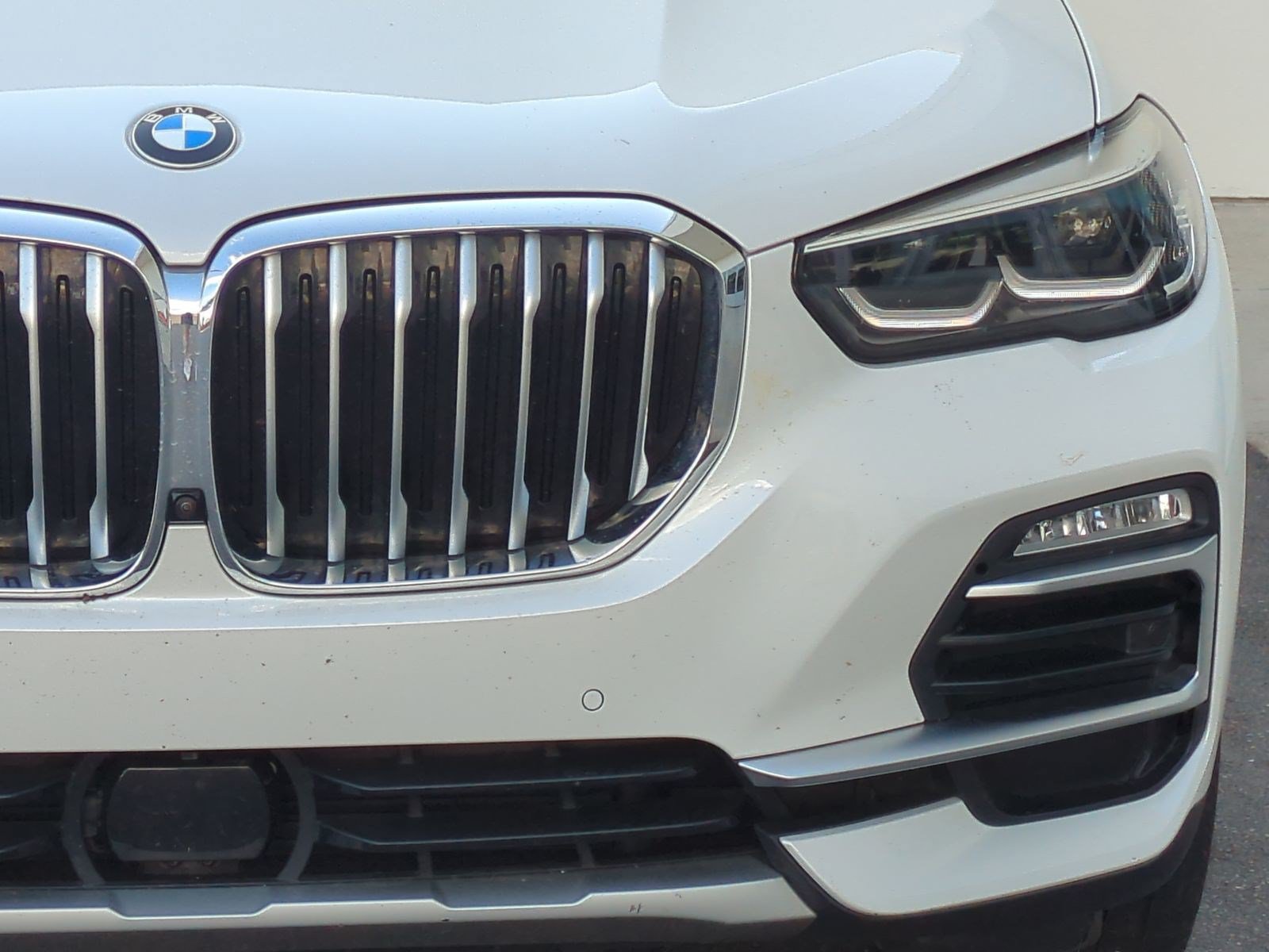 Used 2021 BMW X5 xDrive45e w/ Premium Package AWD/4WD image 5