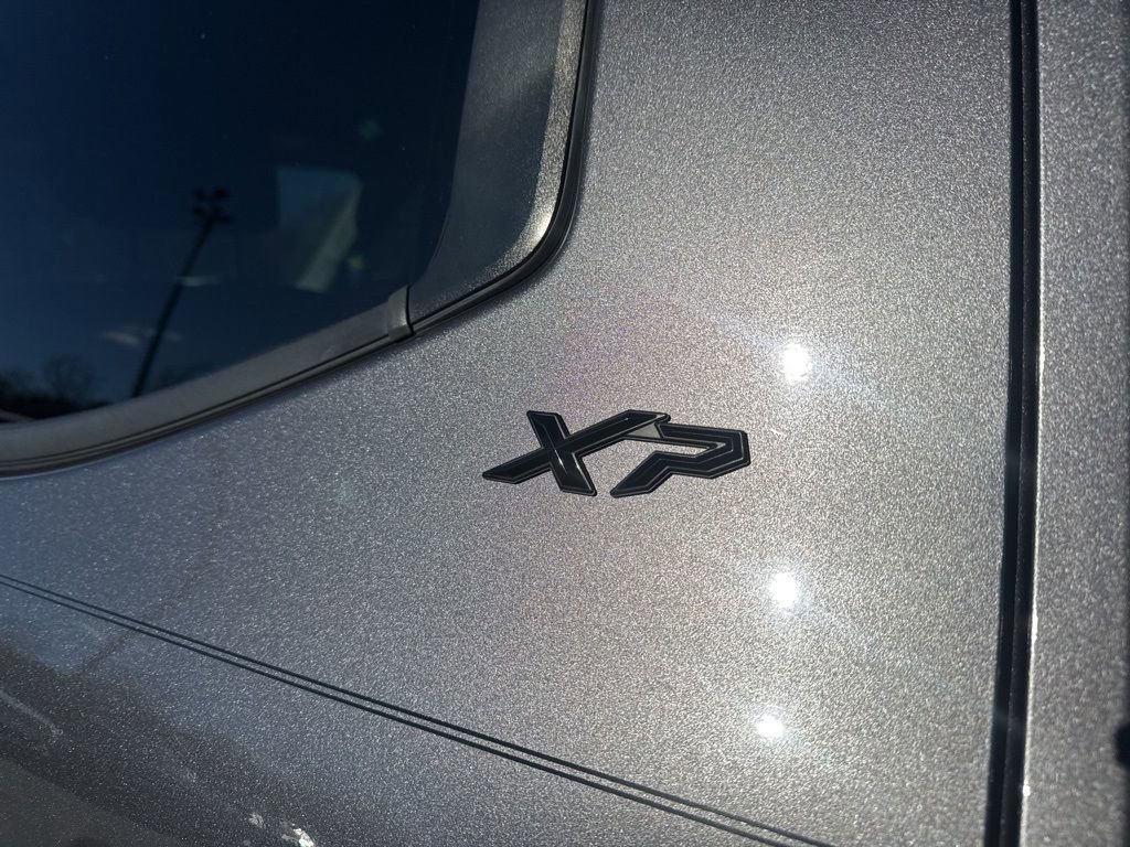 Used 2022 Toyota Tundra SR5 w/ SR5 Convenience Package image 31