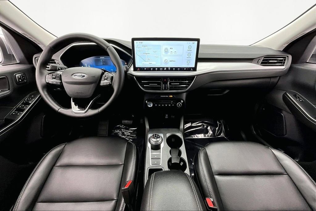 Used 2023 Ford Escape Platinum image 16
