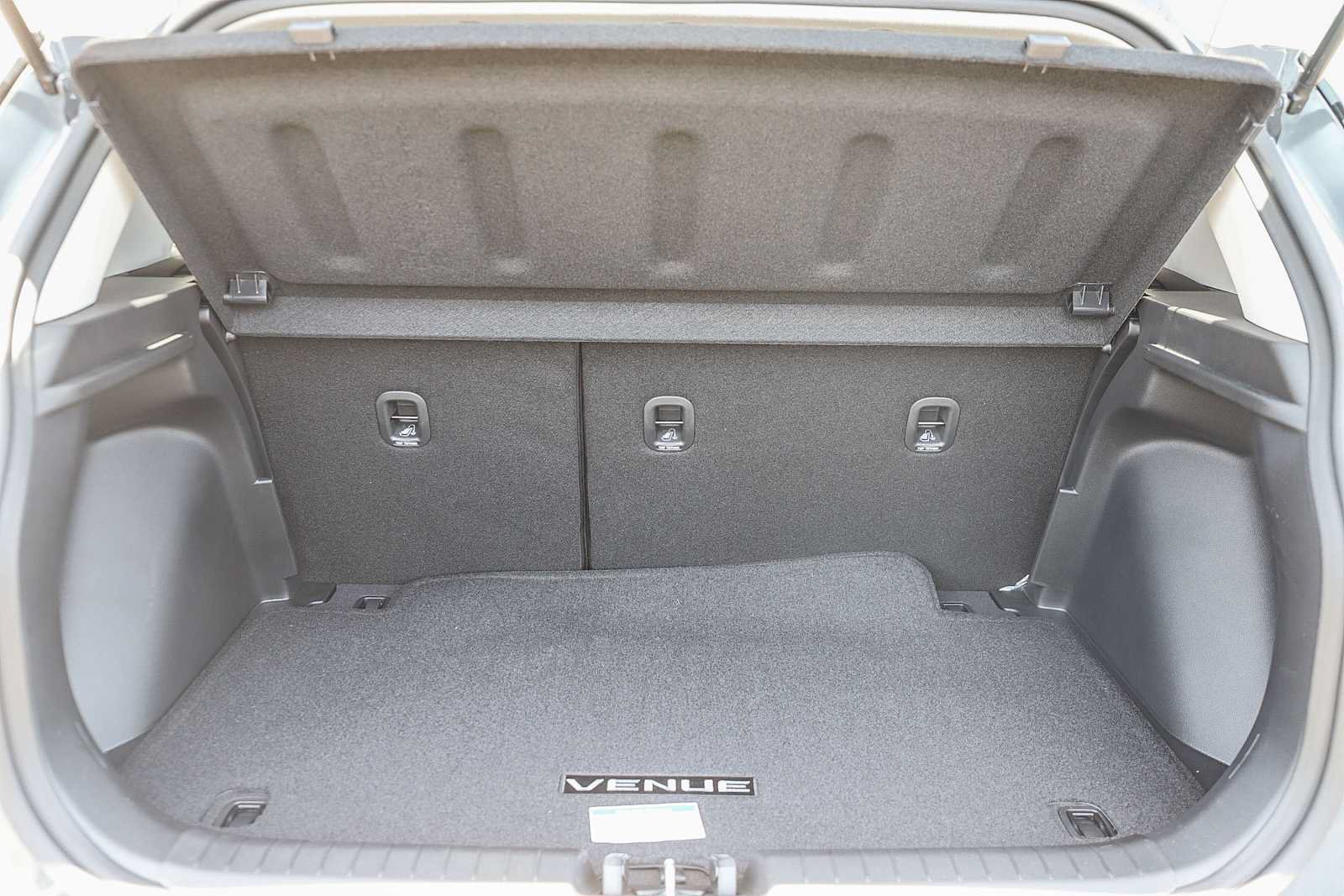 New 2026 Hyundai Venue SEL FWD image 16