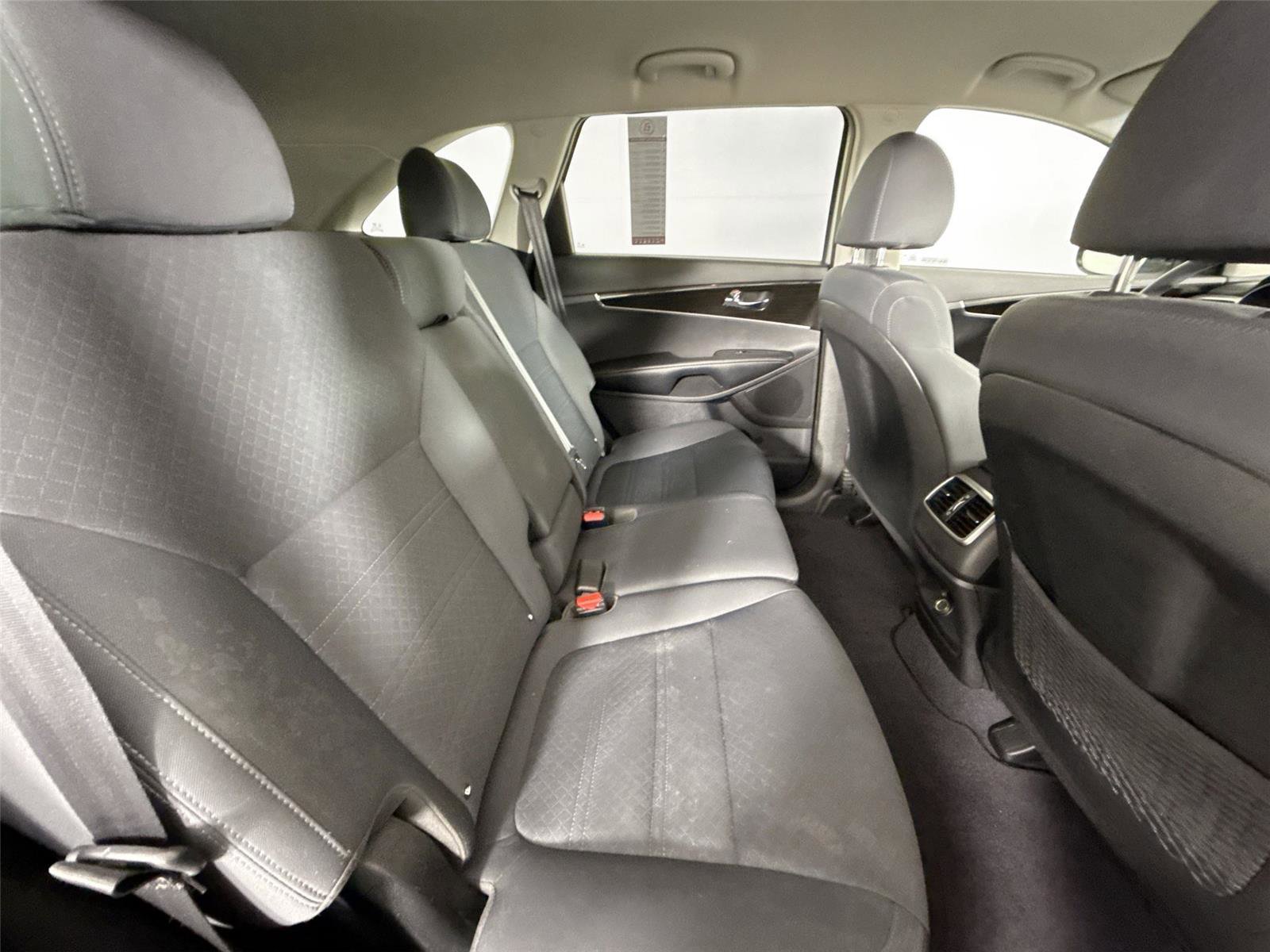 Used 2019 Kia Sorento L image 51