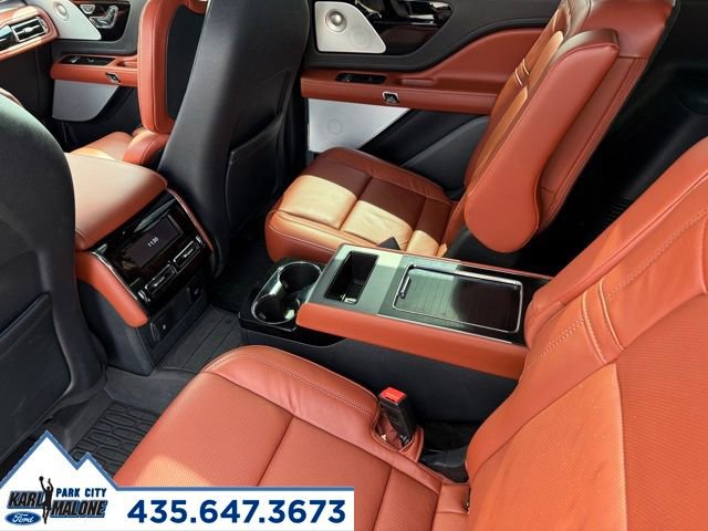 Used 2025 Lincoln Aviator Reserve w/ Equipment Group 201A image 31