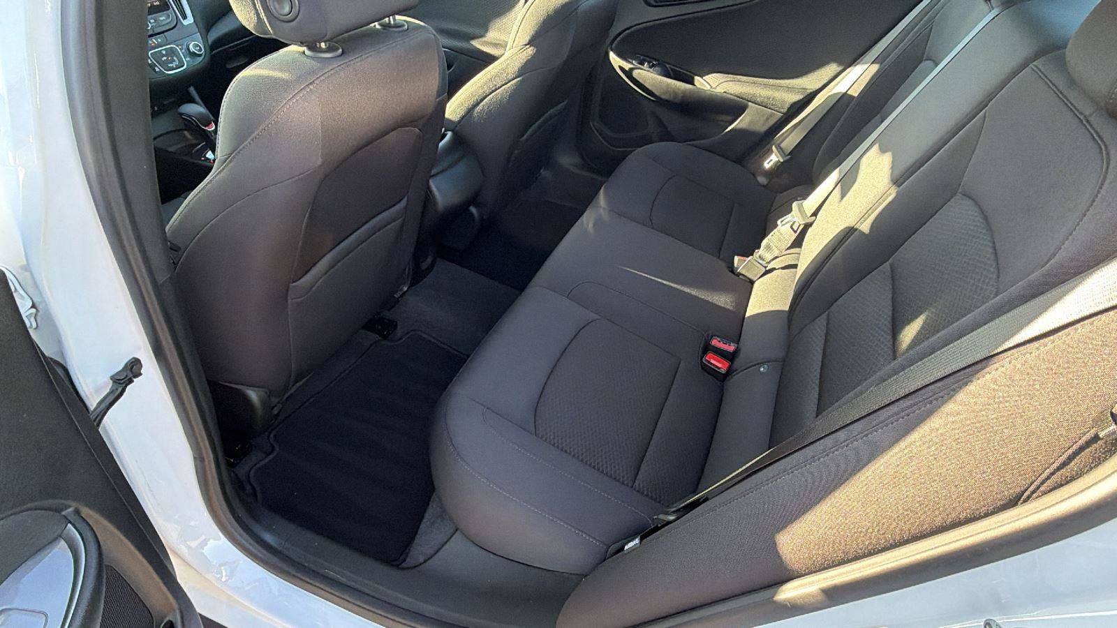 Certified 2022 Chevrolet Malibu RS w/ LPO, Convenience Package 1 image 20