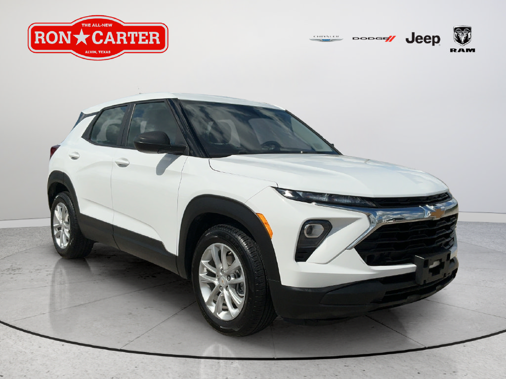 Used 2024 Chevrolet TrailBlazer LS w/ LS Confidence Package FWD image 1